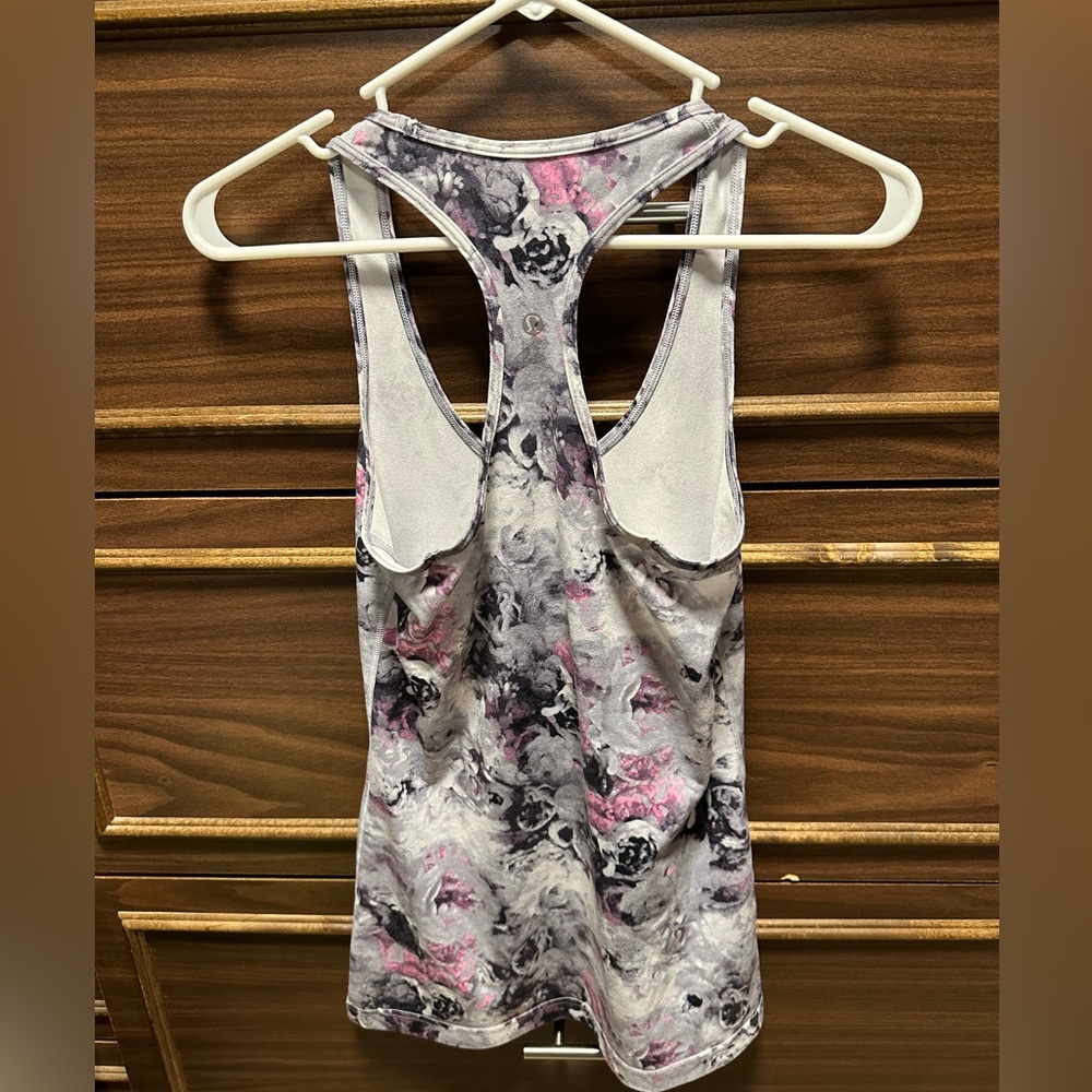 Lululemon Cool Racerback Tank Size 6 - Picture 3 of 6